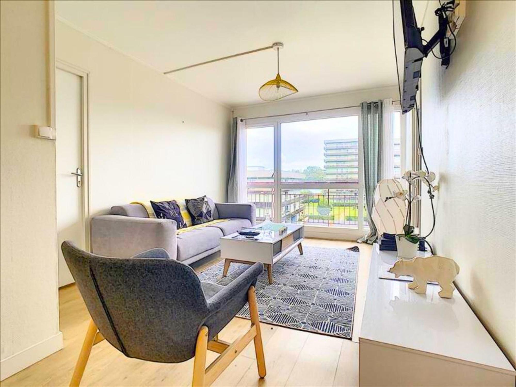 Ideal Groupe - Grands Espaces - 4 Chambres - Parking Gratuit - Proche Centre, Gare & Transports - Wifi - Offre Special De Reduction Jusqu'A -50 Λε Μανς Εξωτερικό φωτογραφία